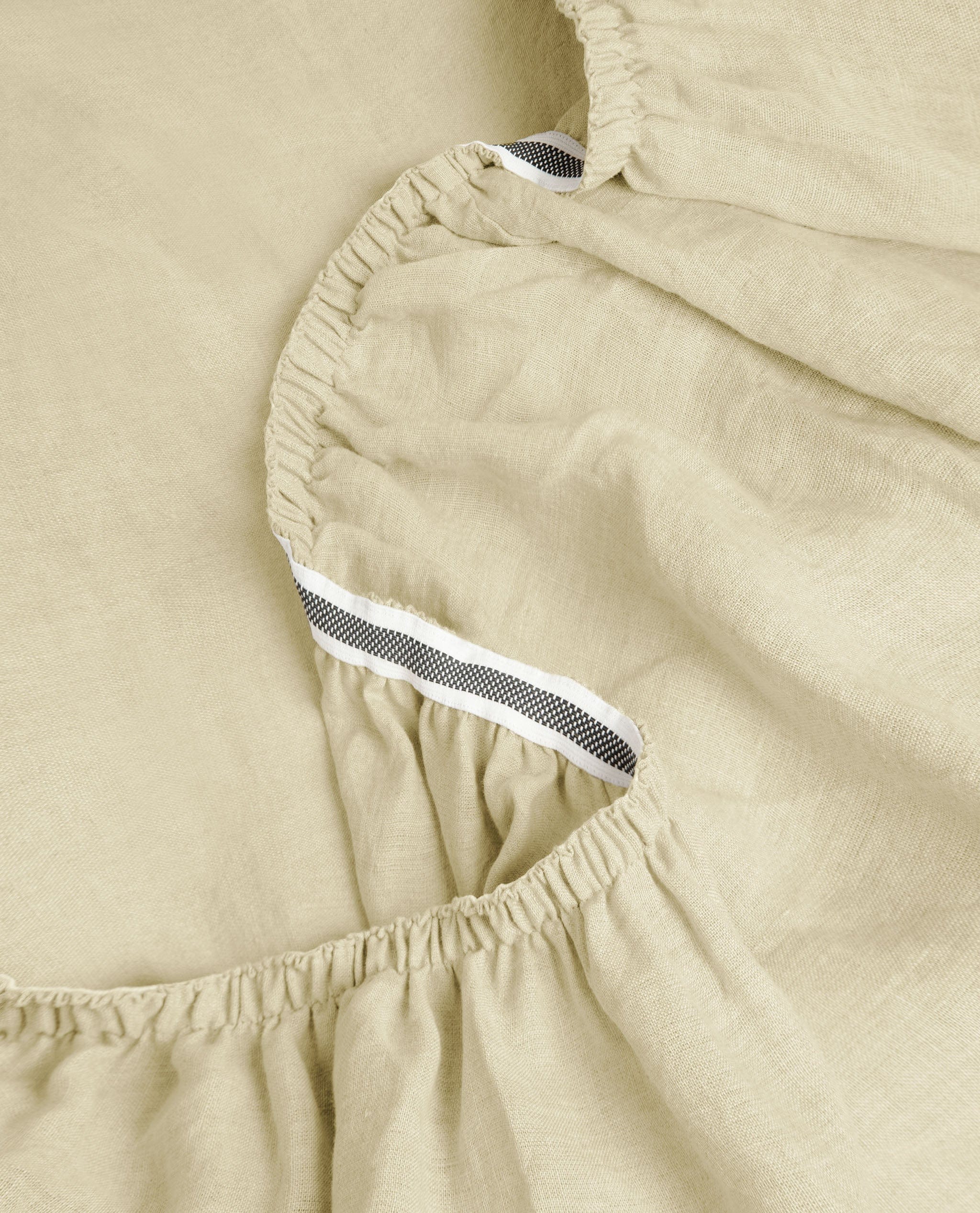 Relaxed & Refined Linen Fitted Sheet - Image 25