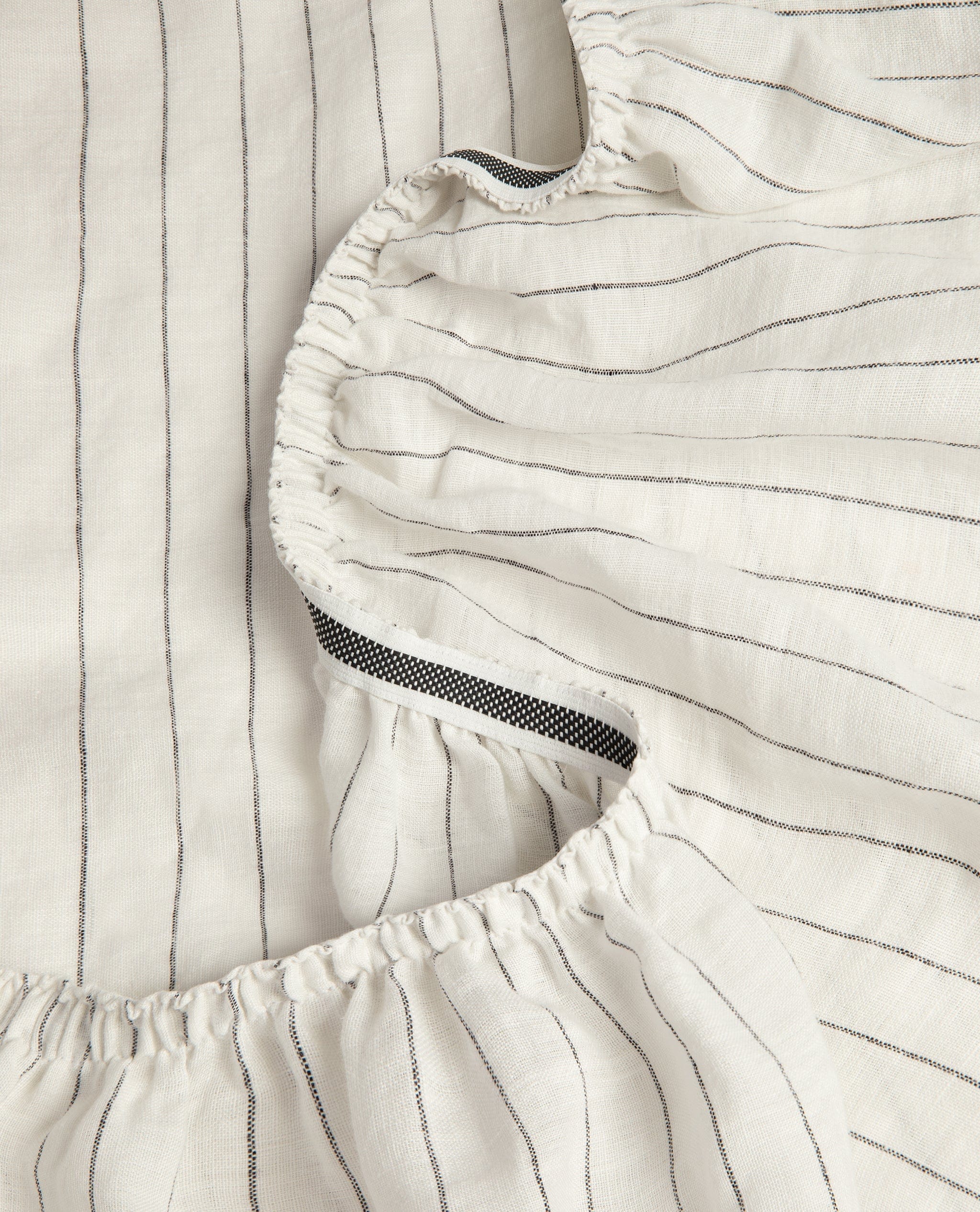 Relaxed & Refined Linen Fitted Sheet - Image 14