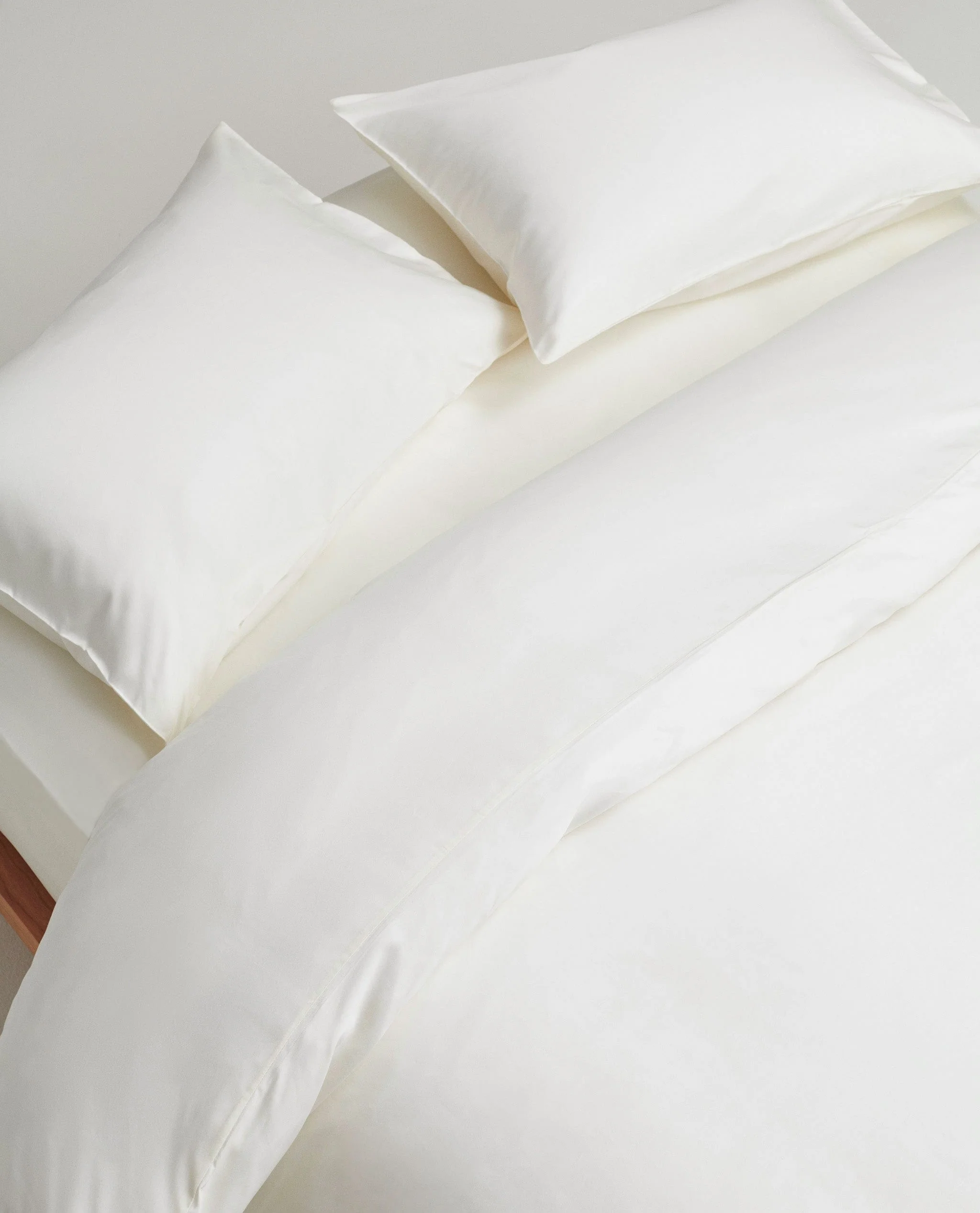 The Crisp & Cool Organic Luxury Pillowcase Set - Image 8