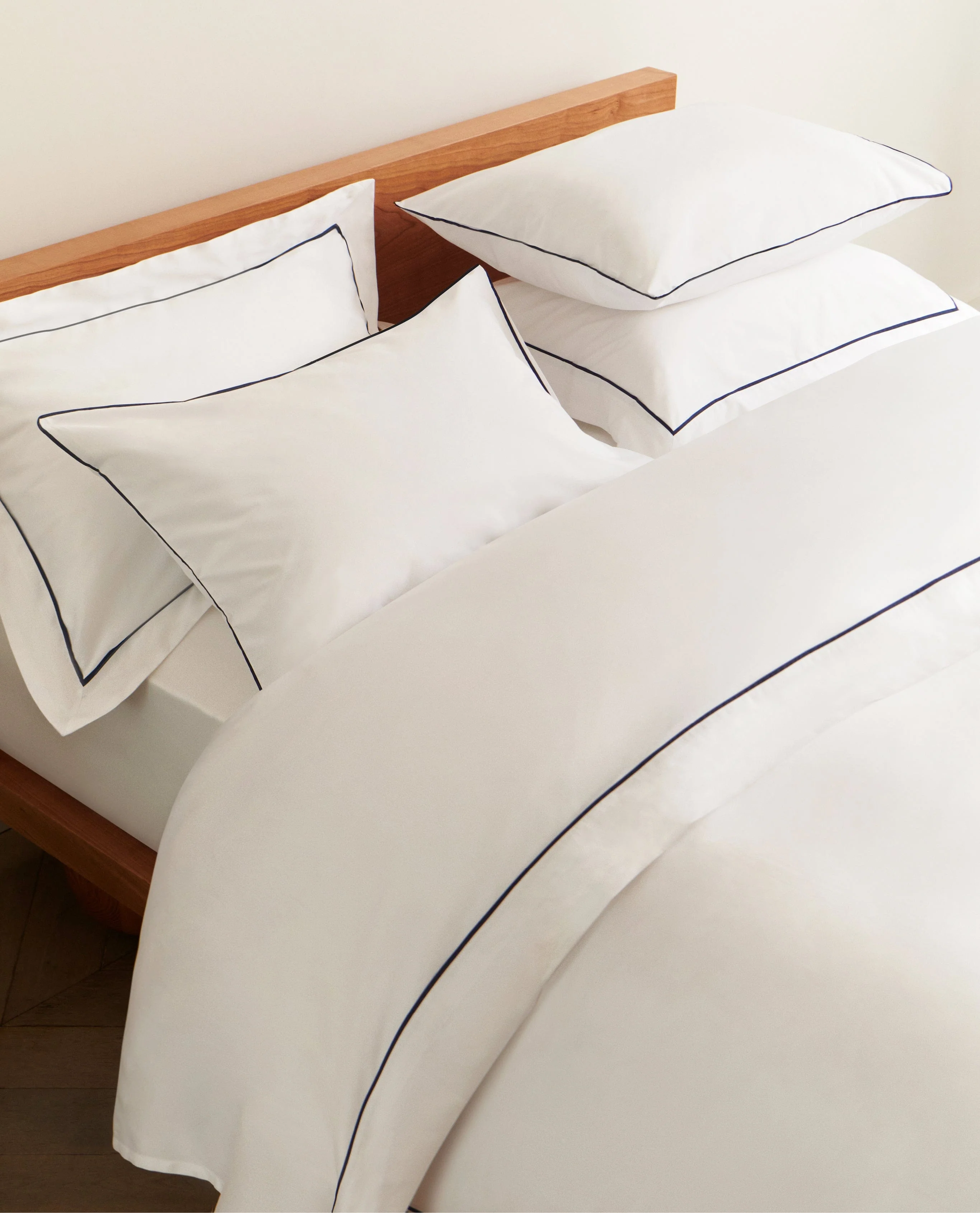 The Crisp & Cool Organic Luxury Oxford Pillowcase Set - Image 11