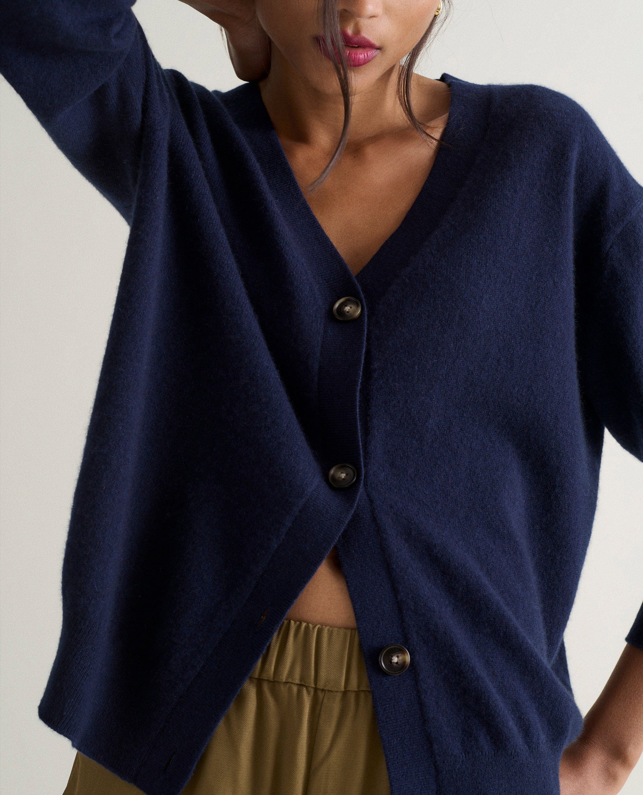 Women's Finest Cashmere Knitted V Neck Cardigan - Image 13