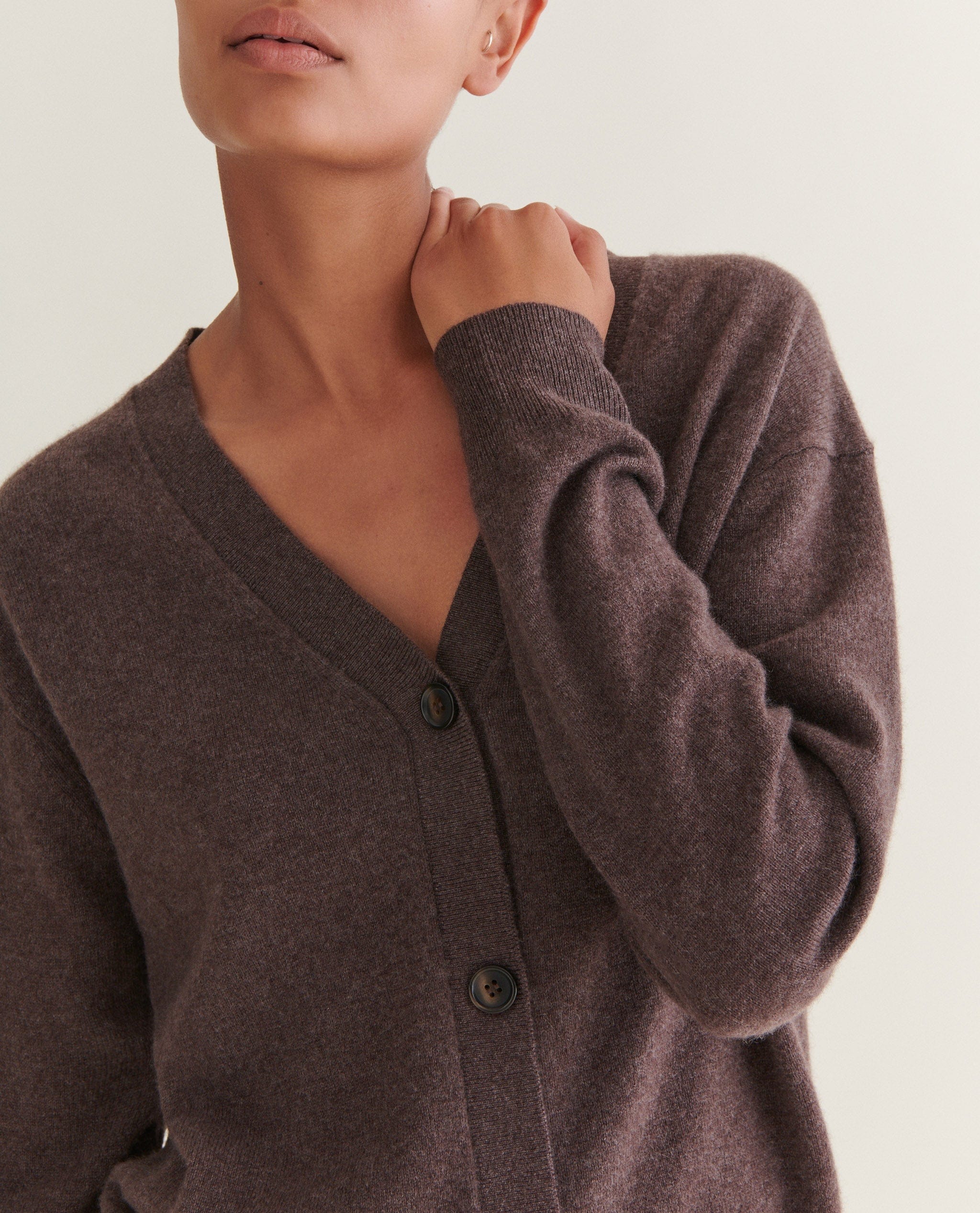 Women's Finest Cashmere Knitted V Neck Cardigan - Image 22