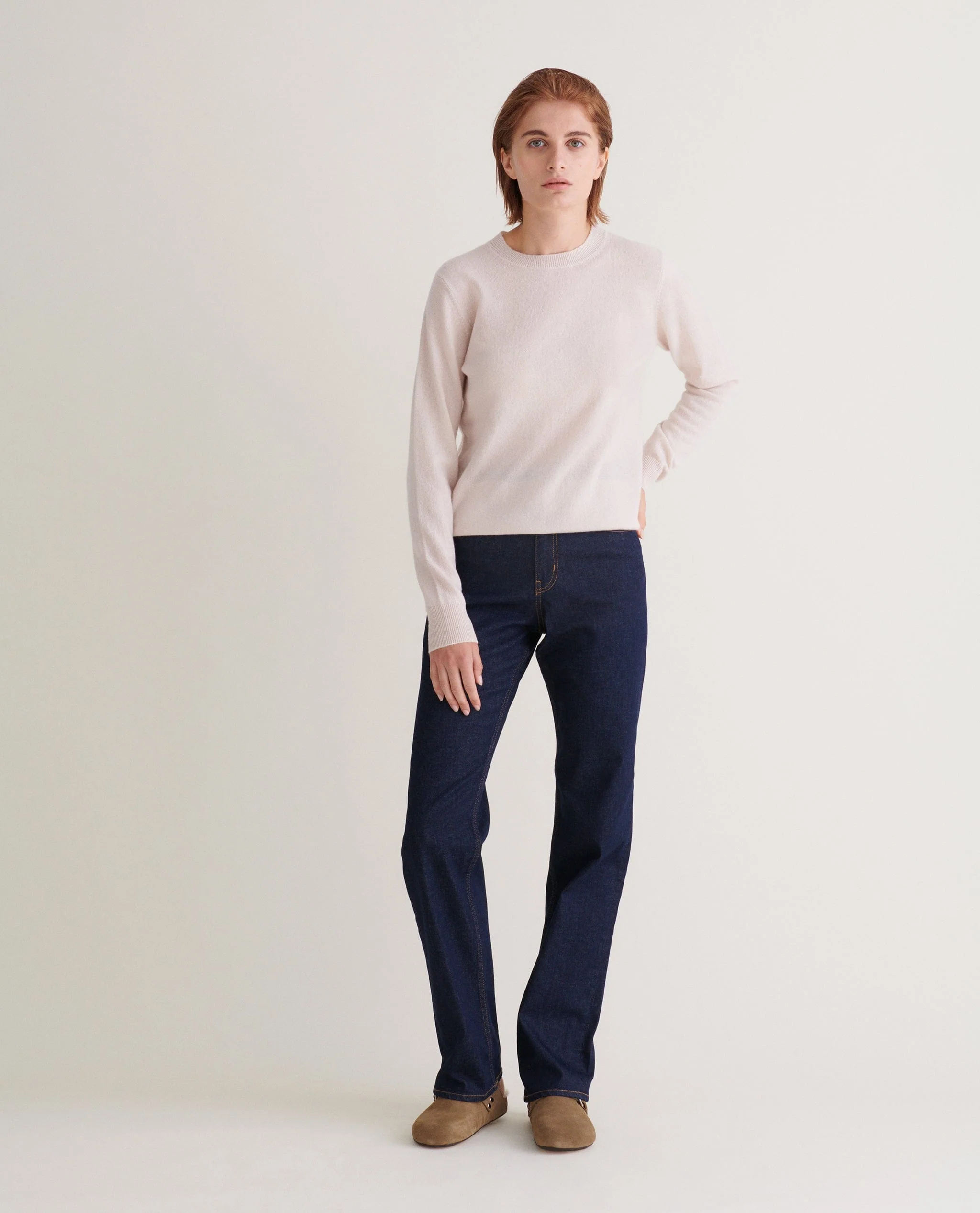 Women's Finest Cashmere Classic Crew Neck Jumper - Image 14