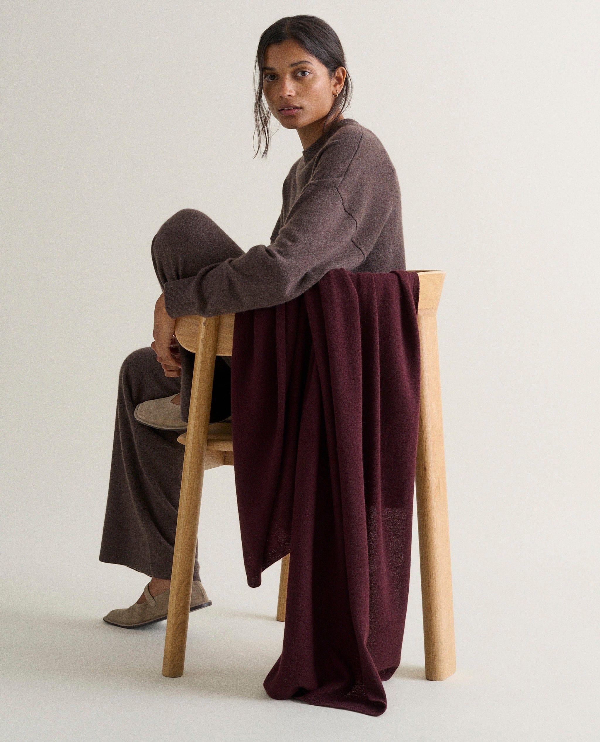 Oversized Finest Cashmere Wrap - Image 40