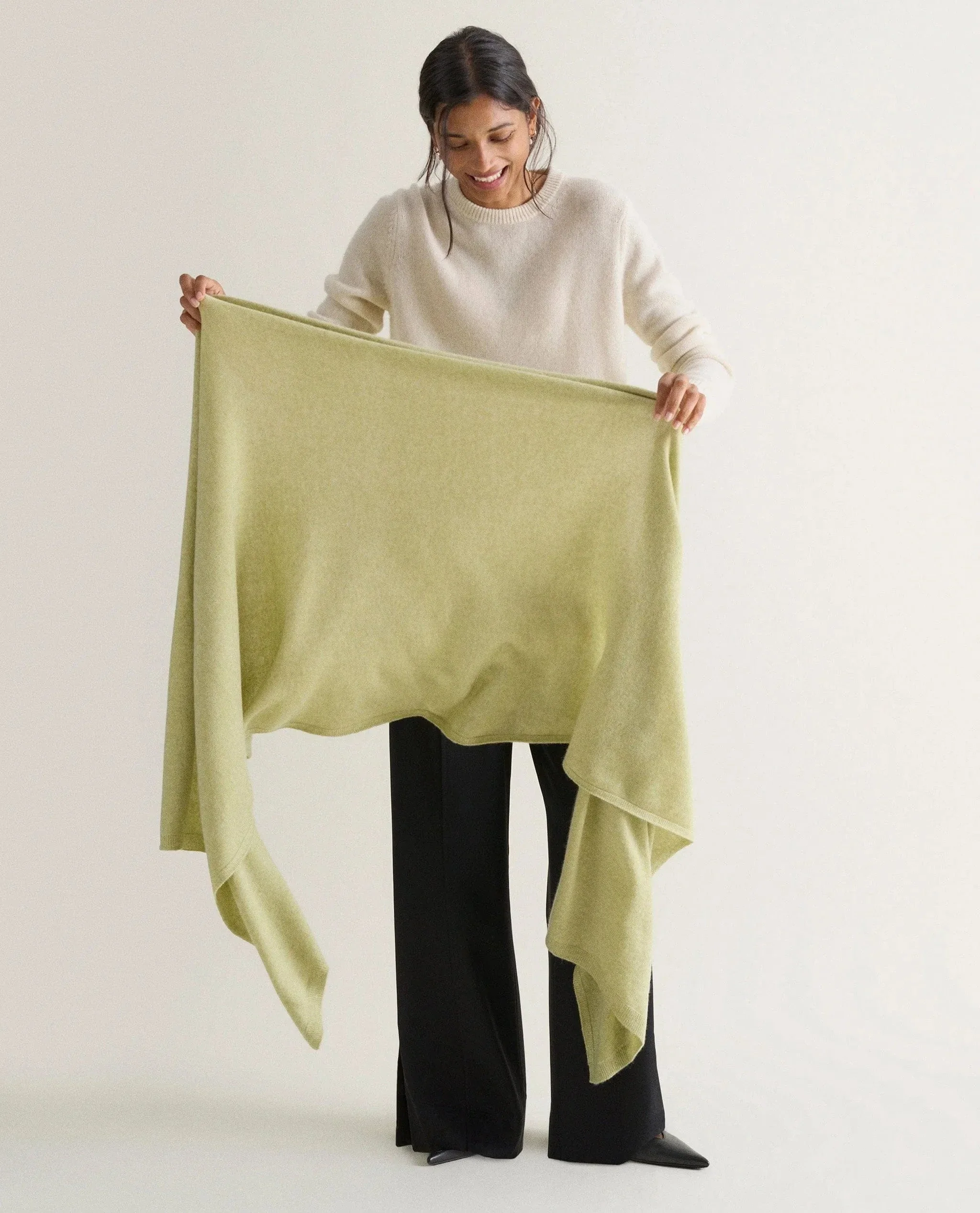 Oversized Finest Cashmere Wrap - Image 75
